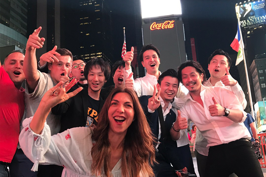 国際的集合写真
