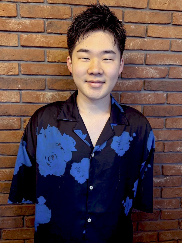 アシスタント男性