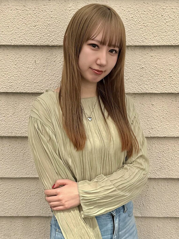 スタイリスト女性