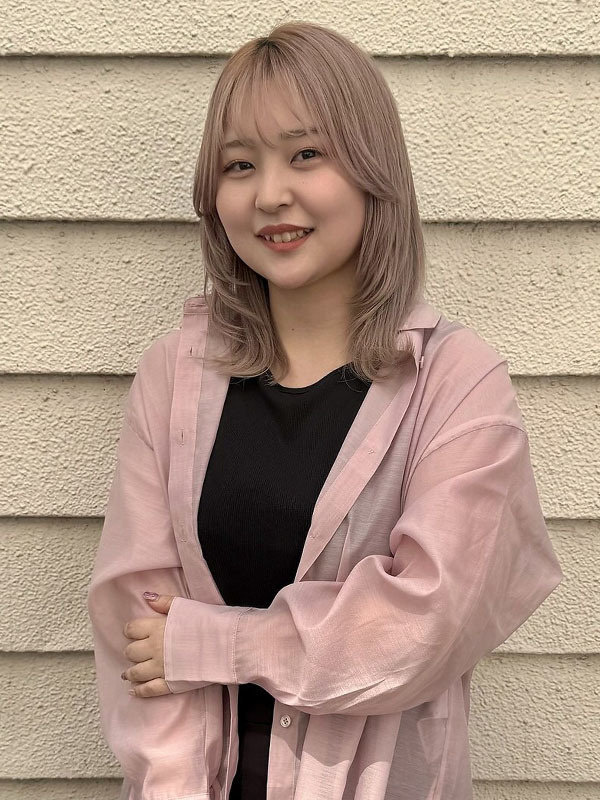 スタイリスト女性