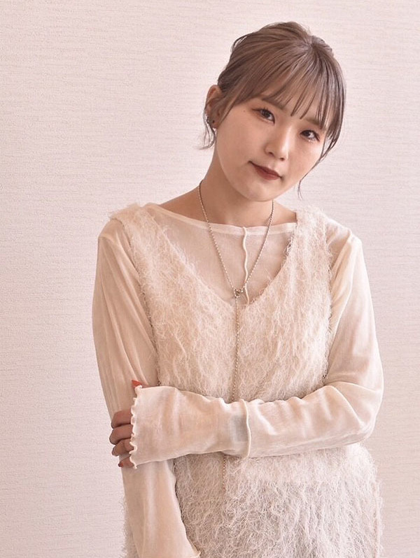 スタイリスト女性
