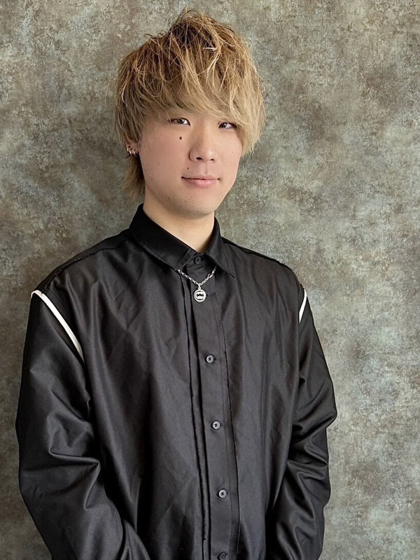男性スタイリスト